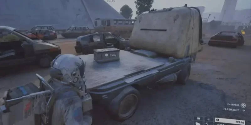 Player delivering Field Crate to supply station