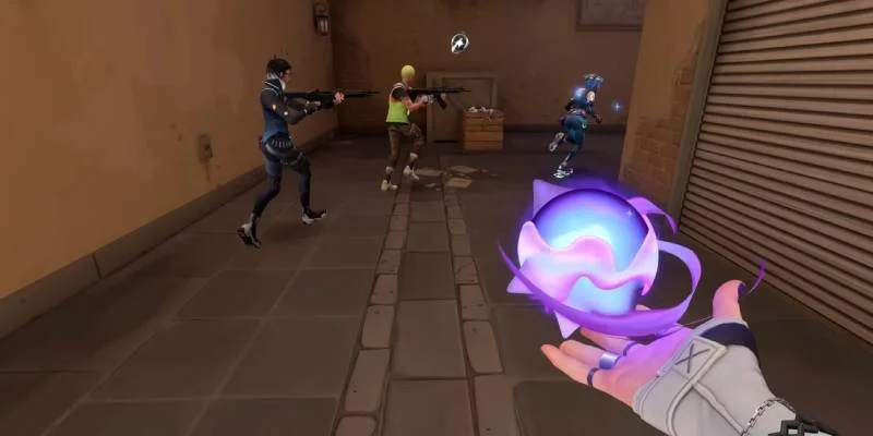 Clove Defensive Positioning