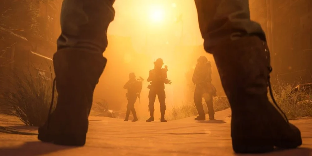 ARC Raiders Solo vs Squads gameplay showing a Raider in combat