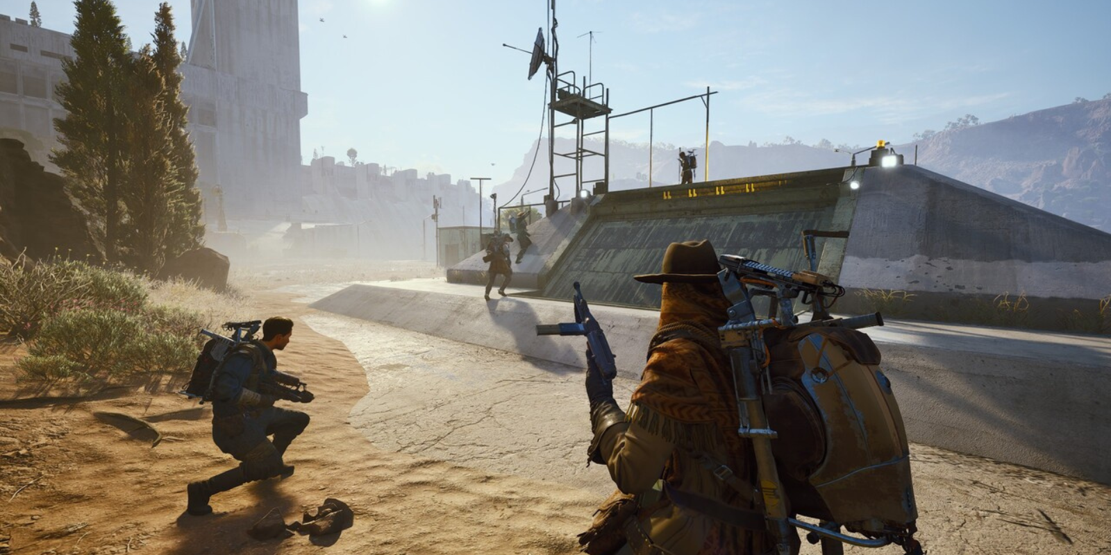 Arc Raiders gameplay showing multiplayer action